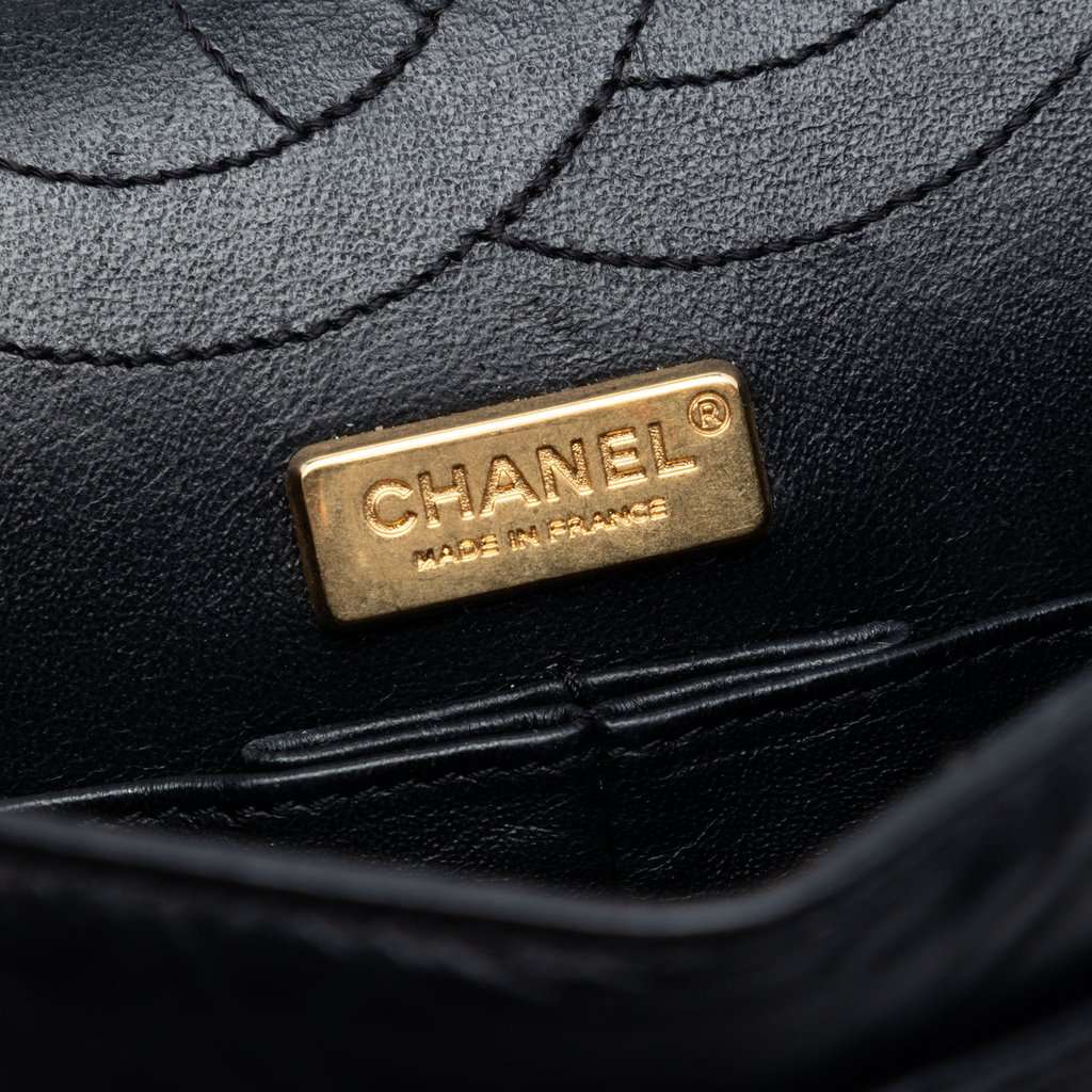 Chanel Quilted Aged Calfskin Reissue 2.55 Lucky Charms Double Flap 225 Black Leather Very good condition - Box View