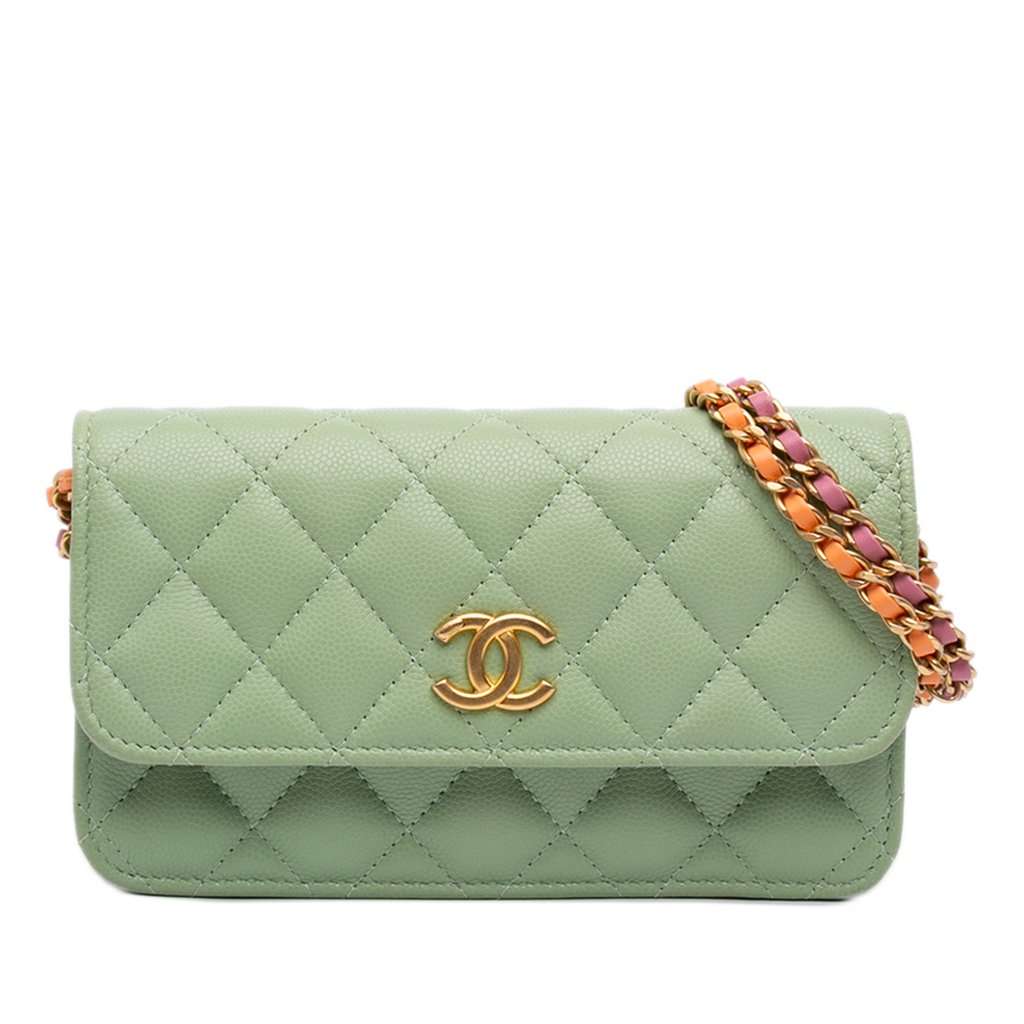 Chanel Mini CC Quilted Caviar Clutch With Chain Green Leather Very good - Front View