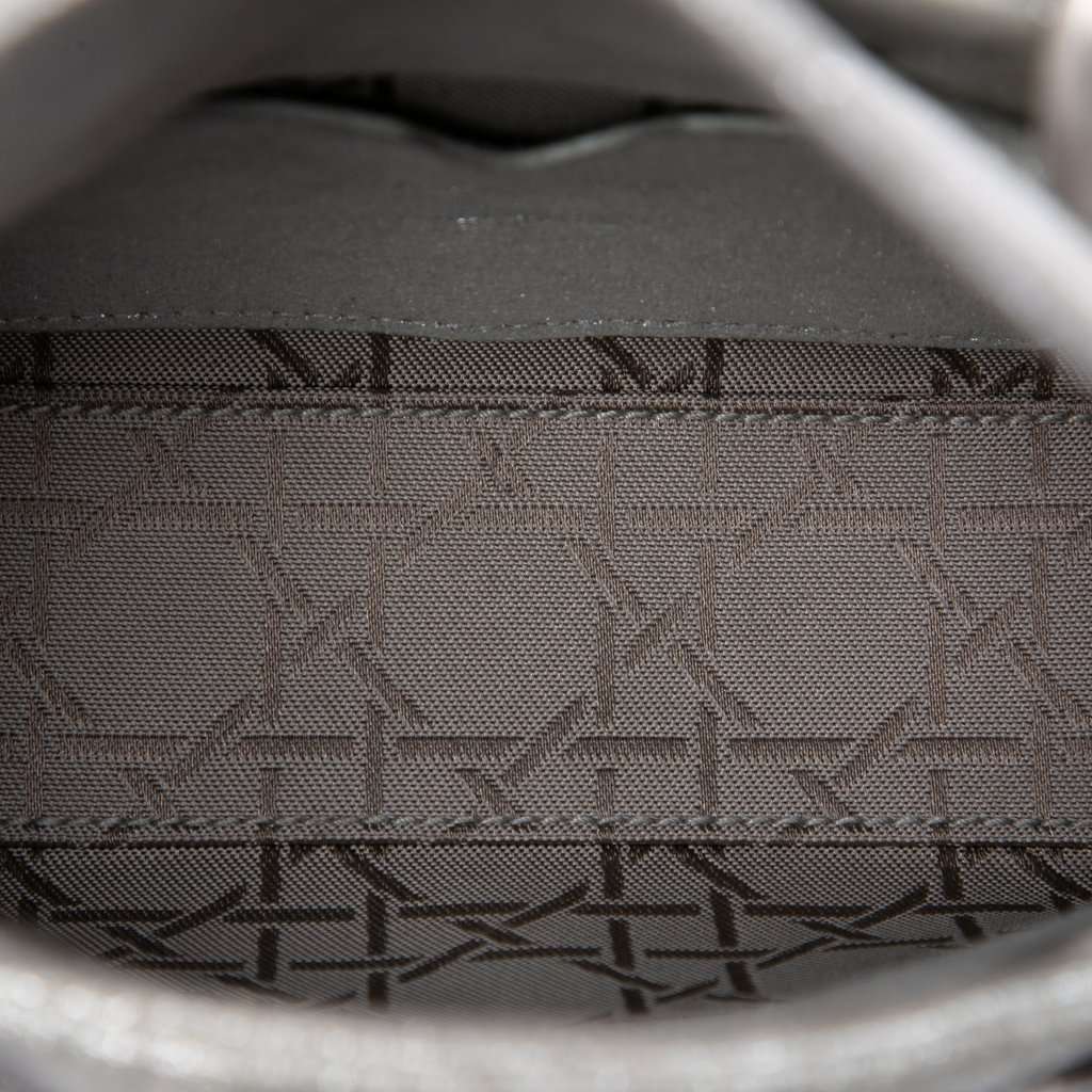 Dior Micro Metallic Calfskin Cannage Lady Dior Silver Leather Very good condition - Model View