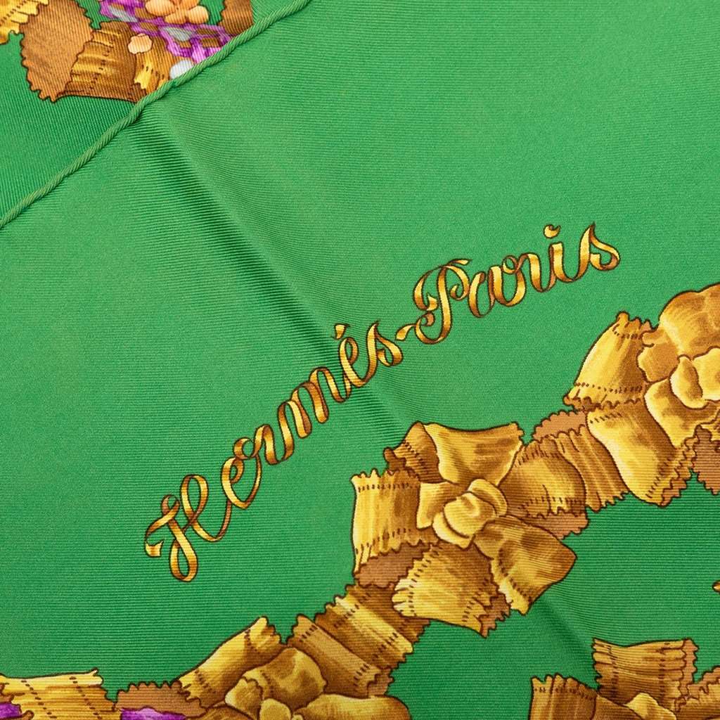 Hermès Le Sacre du Printemps Silk Scarf 90 Green Very good condition - Box View