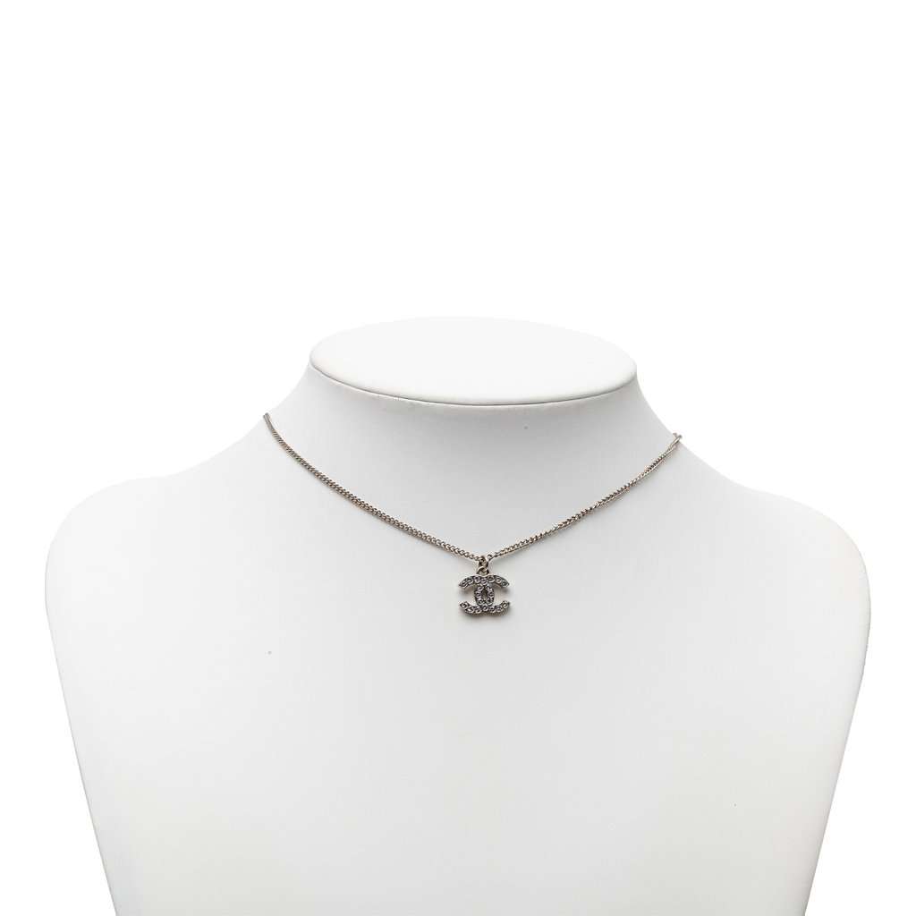 Chanel CC Brass and Strass Pendant Necklace Silver Metal Very good condition - Box View