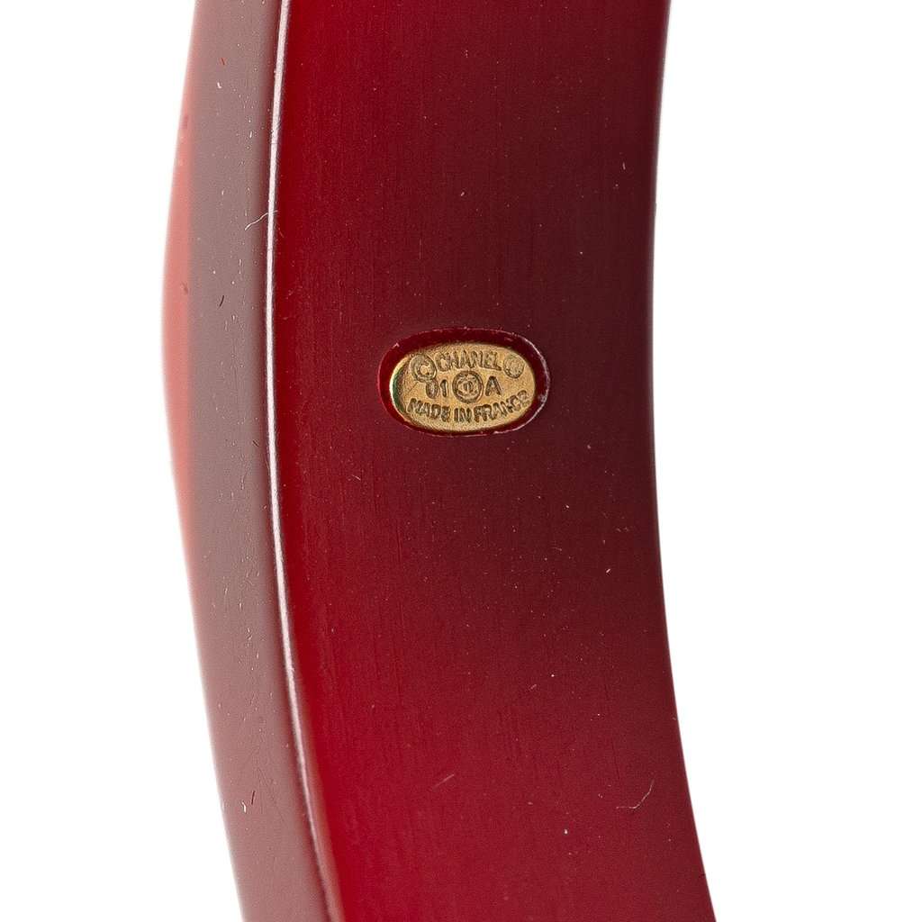 Chanel CC Resin Bangle Red Plastic Very good condition - Model View