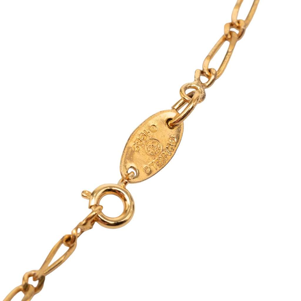 Chanel CC Gold Plated Strass Round Pendant Necklace Gold Metal Very good - Model View