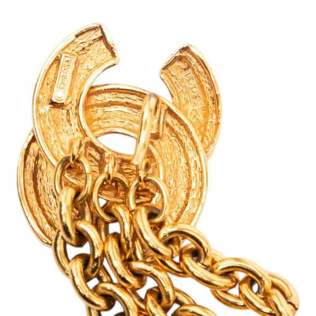 Chanel Gold Plated Quilted CC Triple Chain Belt Gold Metal Very good condition - Box View