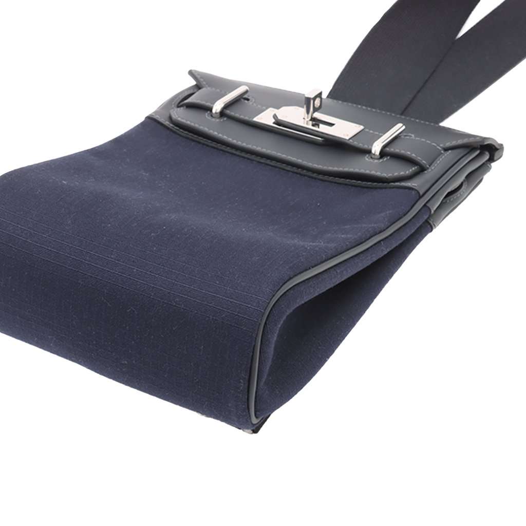 Hermès Bivouac and Swift Kelly Hac a Dos PM Blue Very good condition - Model View
