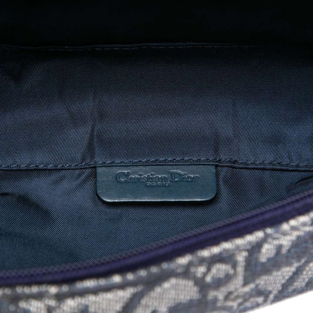 Dior Diorissimo Canvas Saddle Pouch Blue Very good - Model View