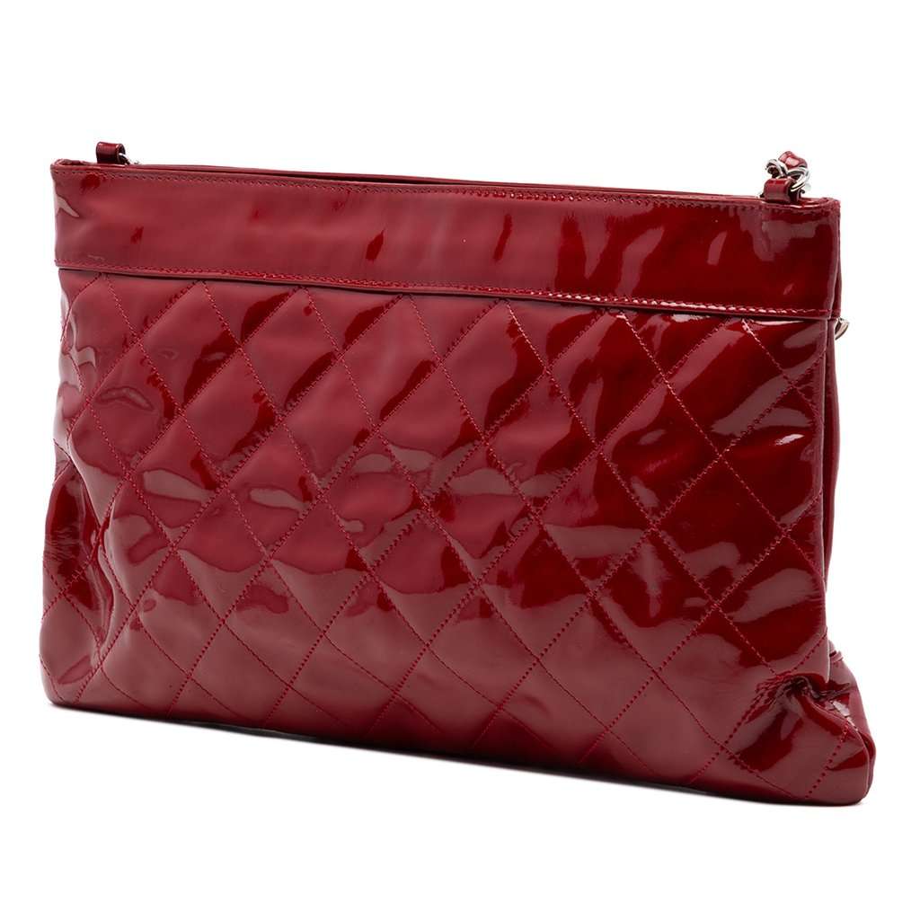 Chanel CC Quilted Patent Chain Shoulder Bag Red Leather Very good condition - Back View