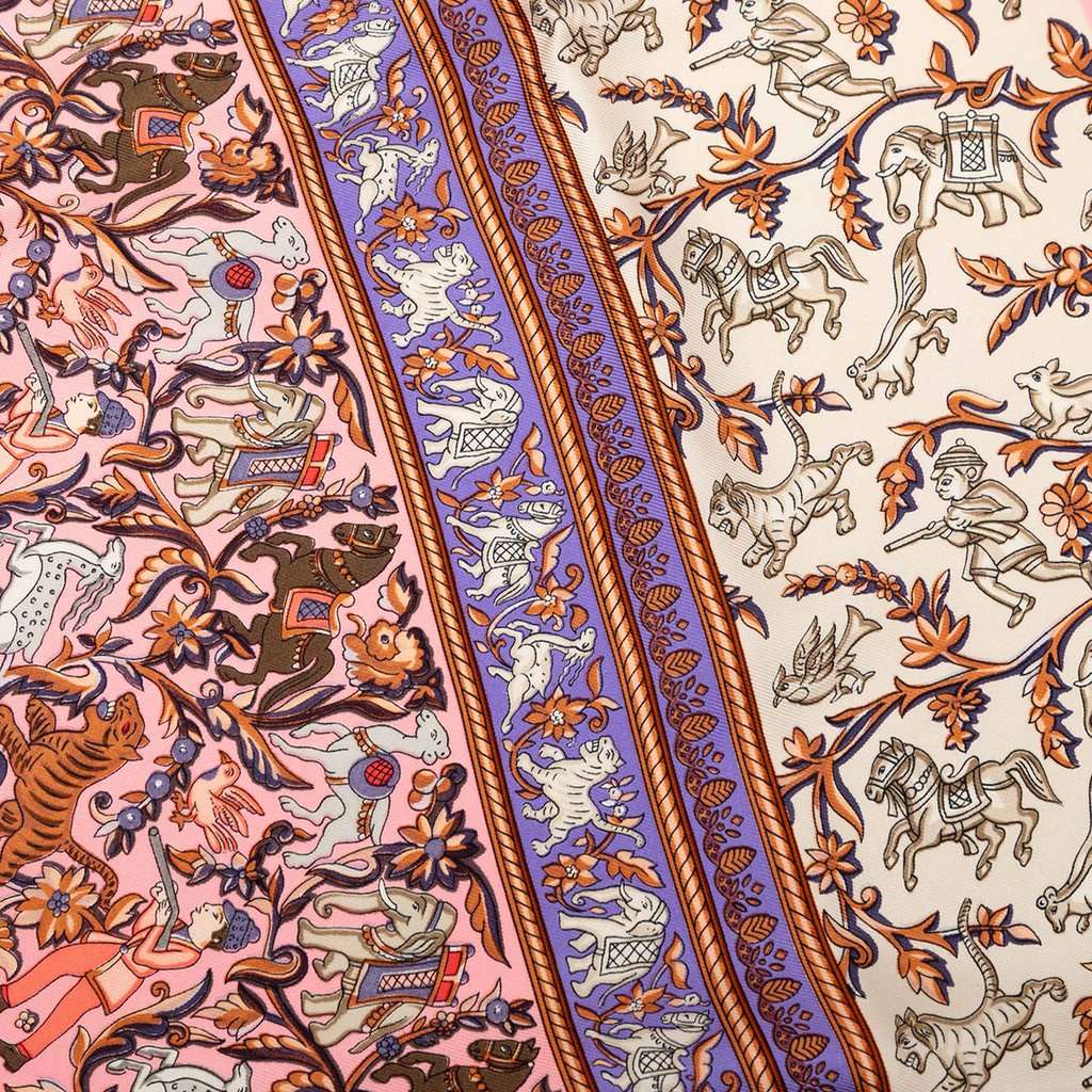 Hermès Chasse en Inde Silk Scarf 90 White Very good condition - Inside View