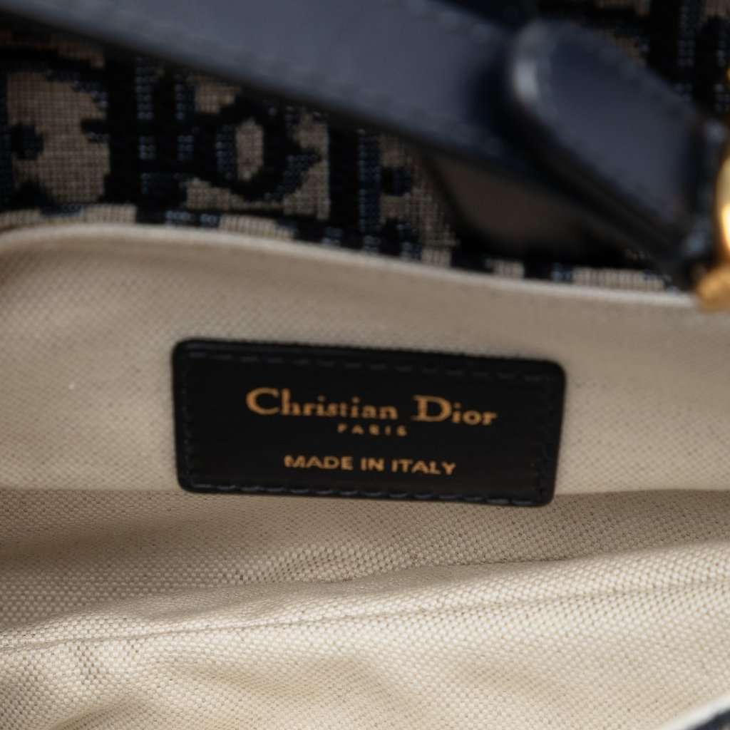 Dior Mini Oblique Canvas Saddle Bag Blue Very good condition - Model View
