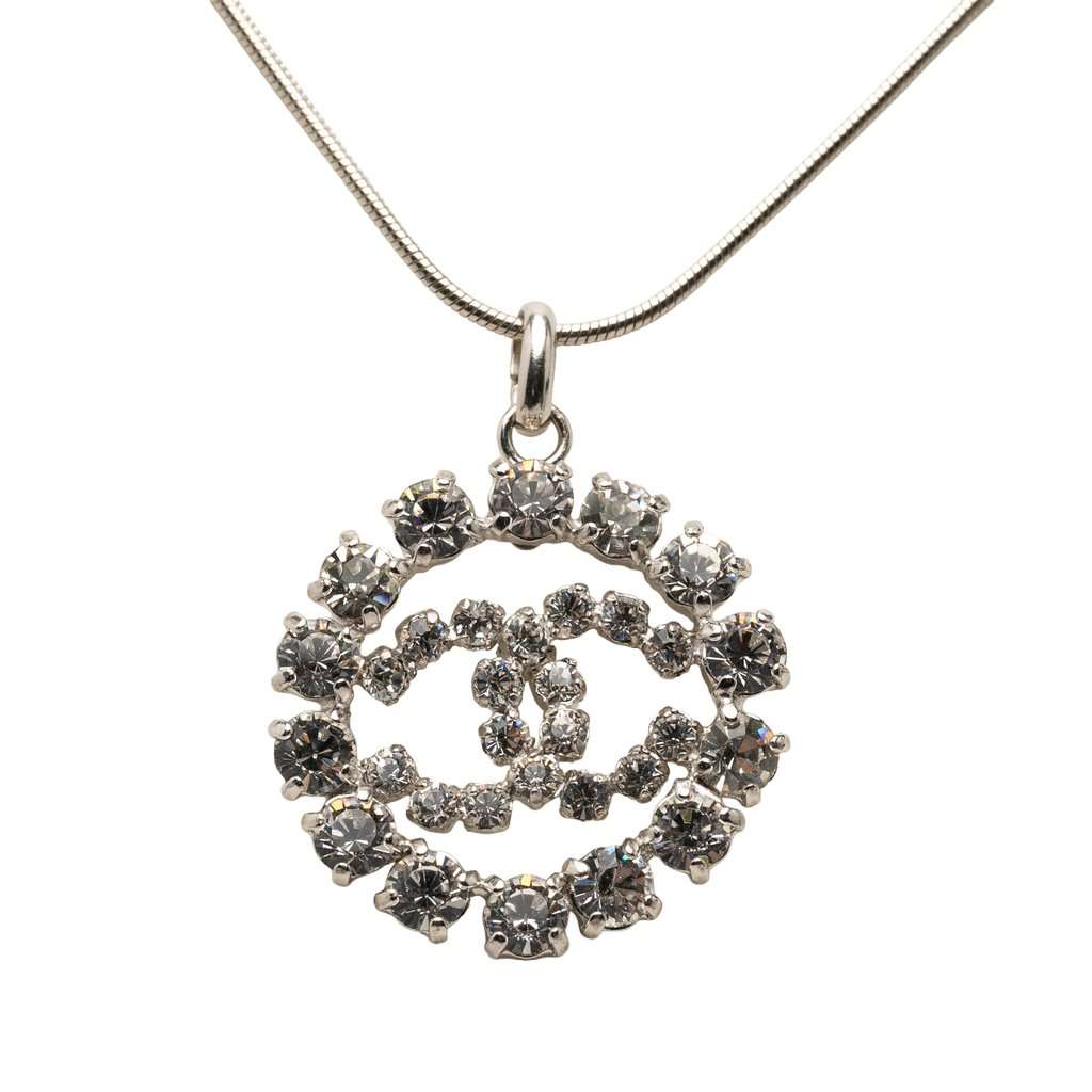 Chanel CC Brass Strass Pendant Necklace Silver Metal Very good condition - Front View