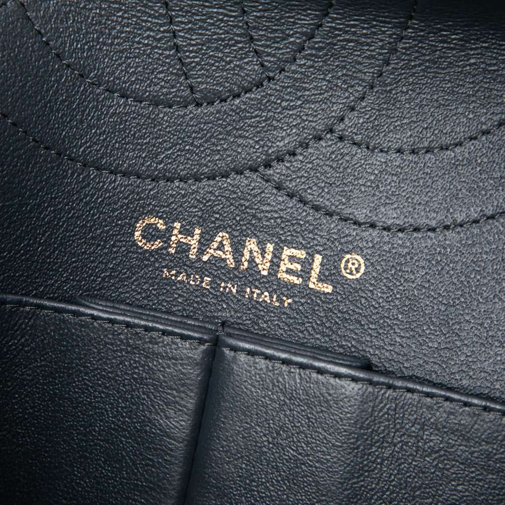 Chanel Quilted Patent Reissue 2.55 Double Flap 226 Green Leather Very good condition - Box View
