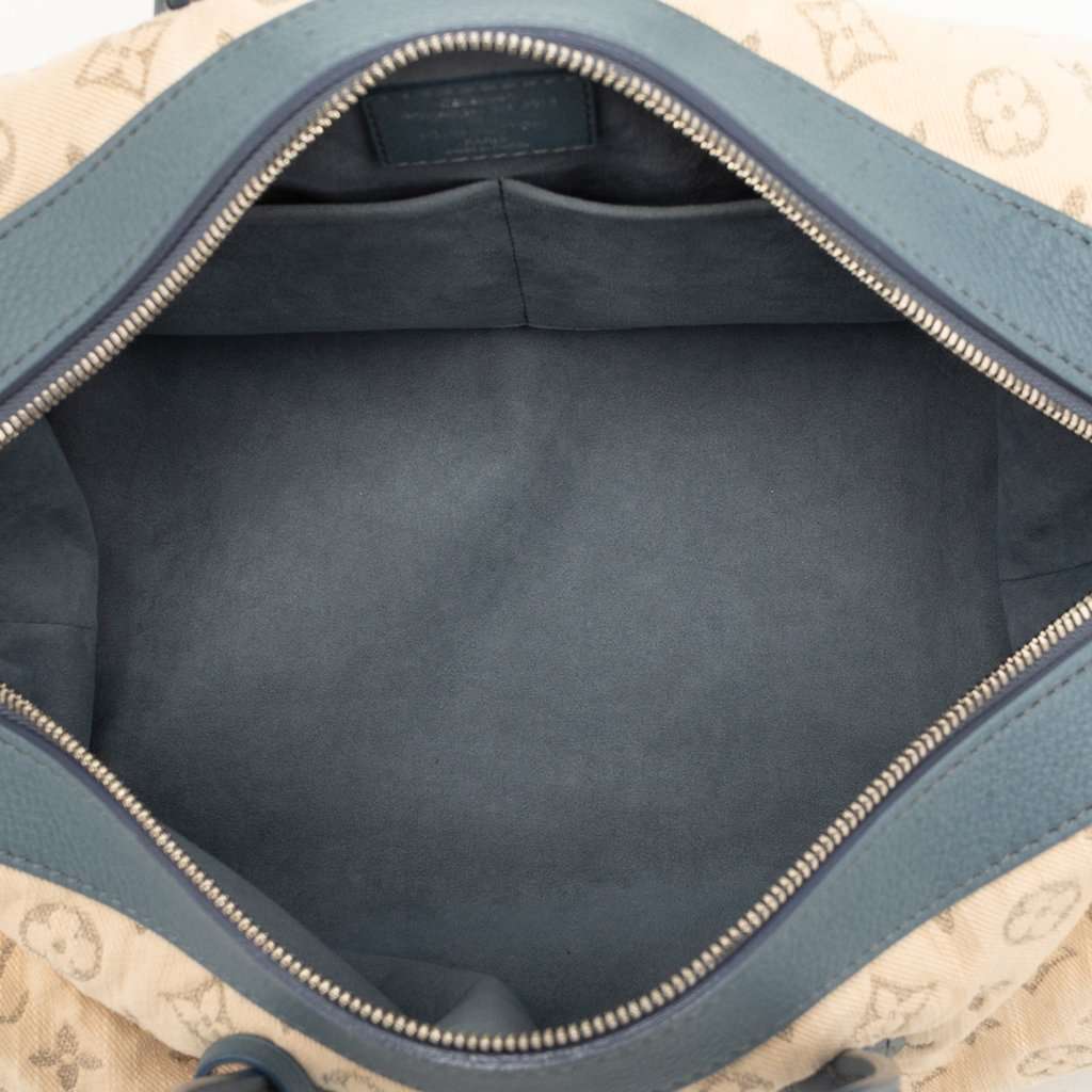 Louis Vuitton Monogram Denim Speedy Round GM Beige Very good - Model View