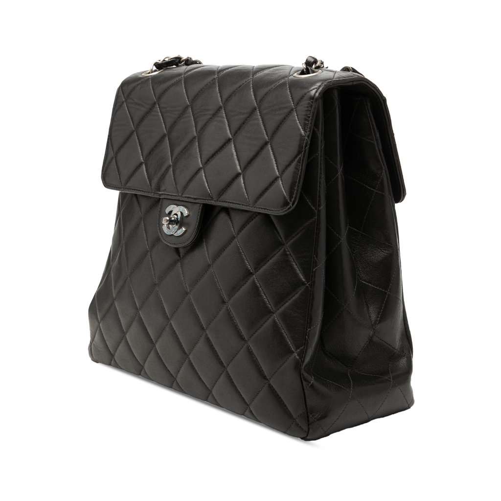 Chanel CC Quilted Lambskin Shoulder Bag Black Leather Good - Back View