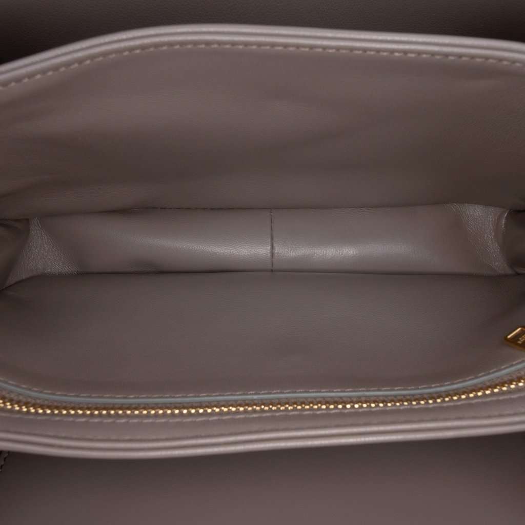 Celine Classique Shiny Calfskin Triomphe Crossbody Brown Leather Very good condition - Model View