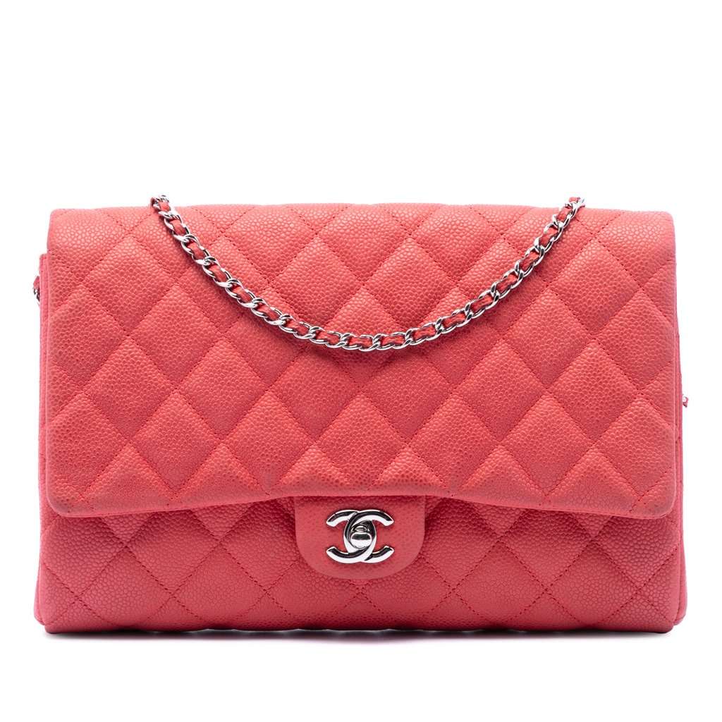Chanel Quilted Caviar Flap Clutch with Chain Pink Leather Very good condition - Front View
