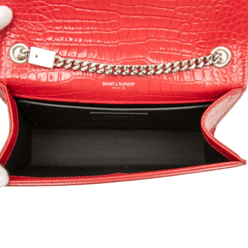 Saint Laurent Small Croc Embossed Leather Monogram Kate Tassel Crossbody Red Leather Very good condition - Model View