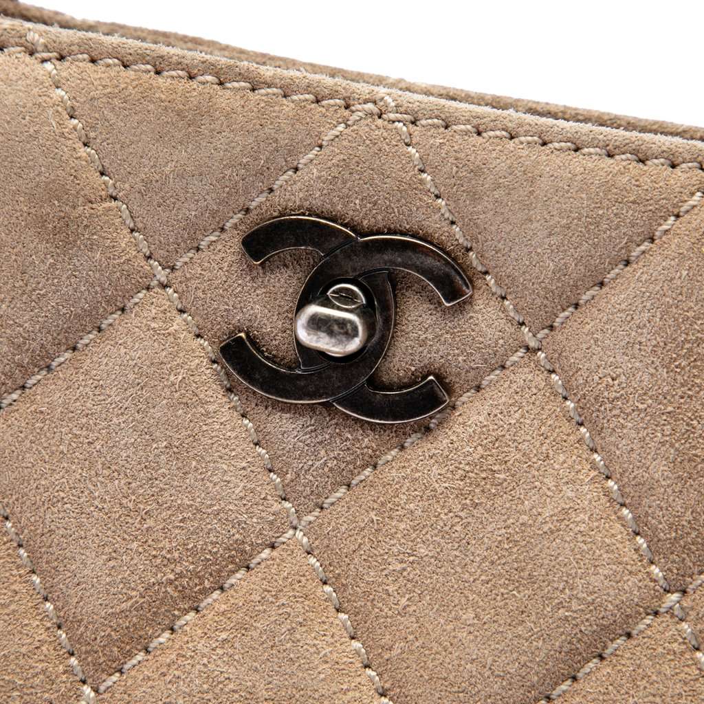 Chanel CC Quilted Suede Turnlock Satchel Beige Leather Good condition - Box View