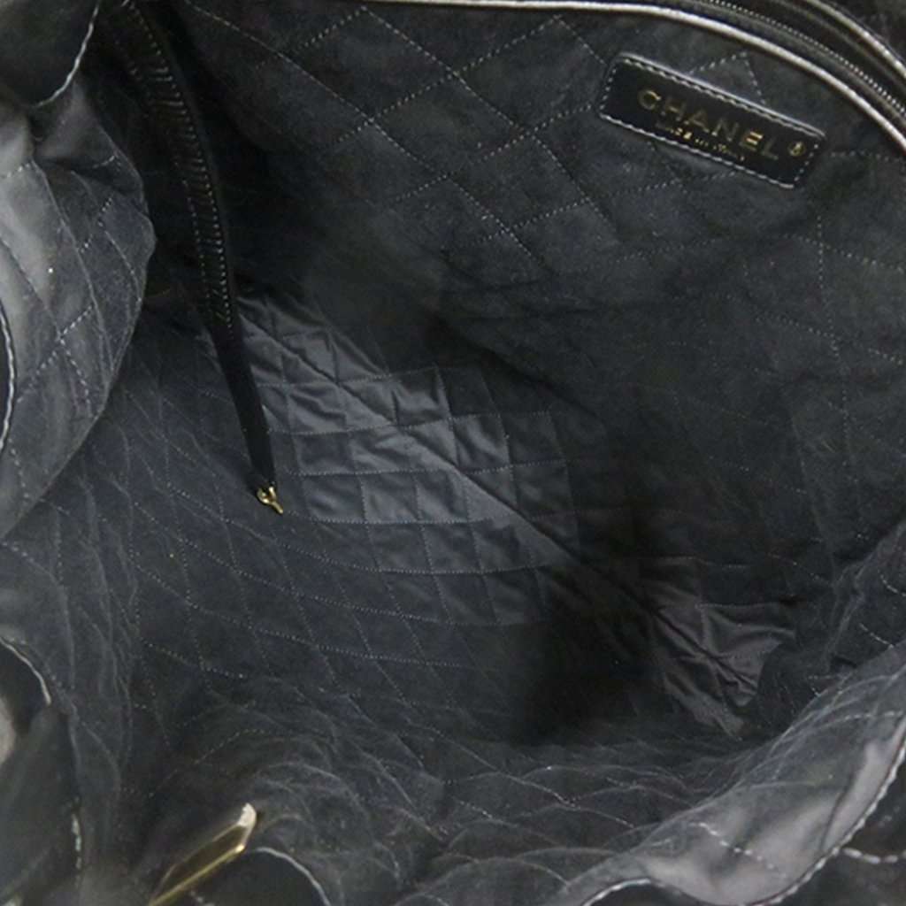 Chanel Large Quilted Shiny Calfskin 22 Backpack Black Leather Very good - Inside View