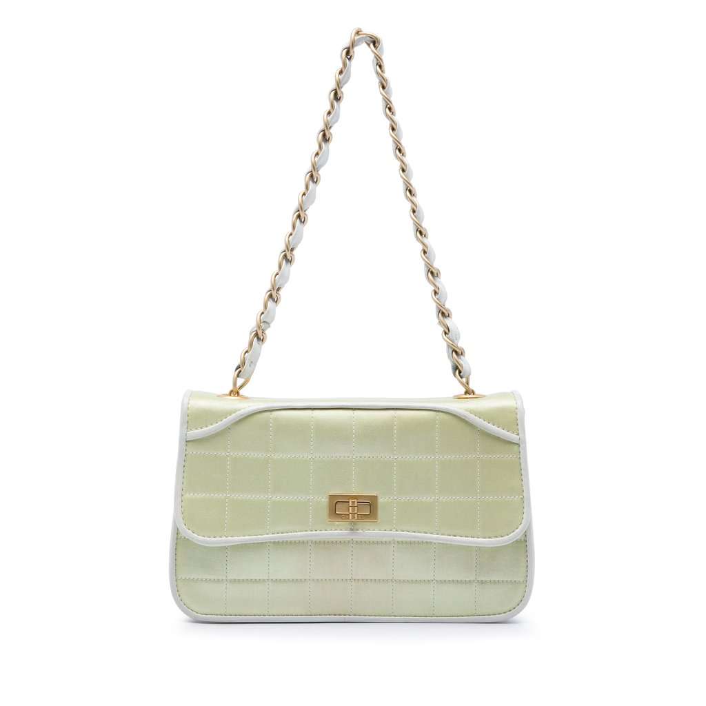 Chanel Chocolate Bar Satin Reissue 2.55 Single Flap Green Very good condition - Front View