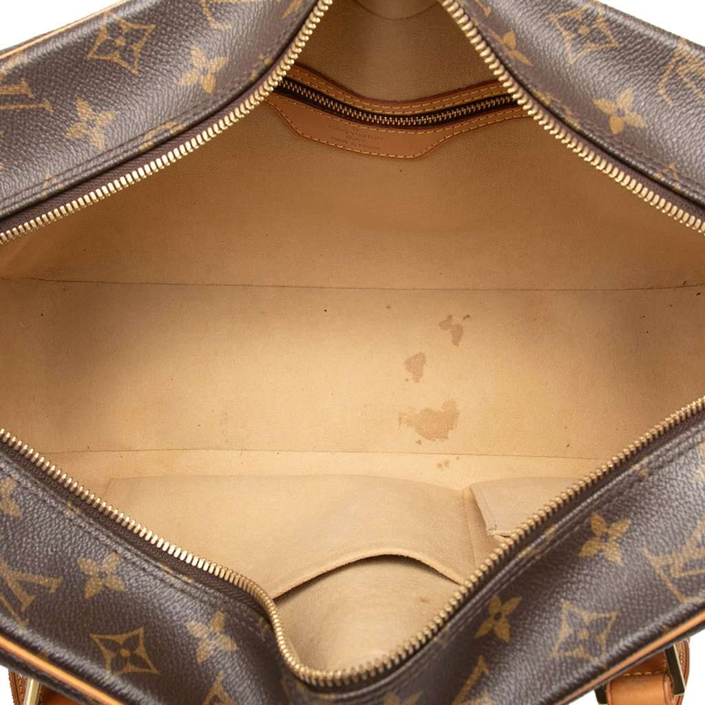 Louis Vuitton Monogram Cite GM Brown Very good condition - Model View