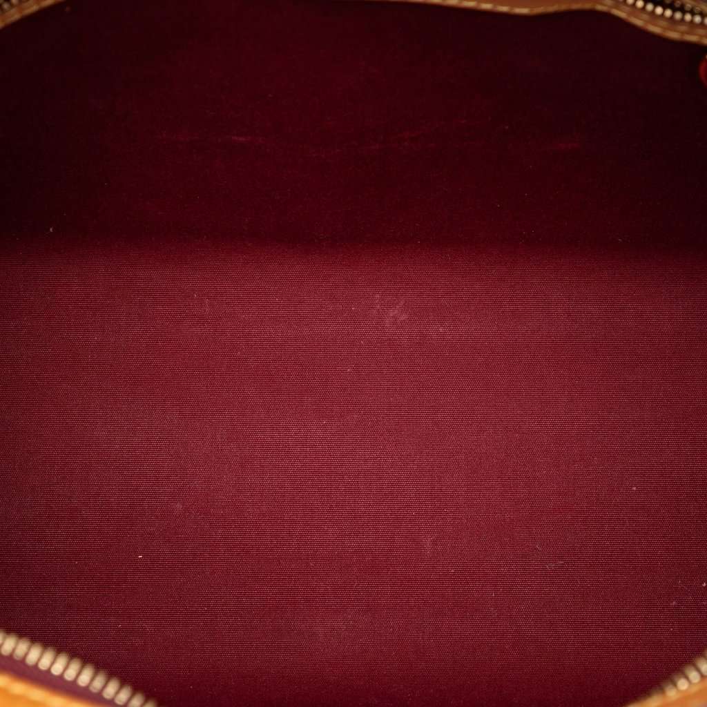Louis Vuitton Monogram Vernis Brea MM Red Leather Very good - Model View