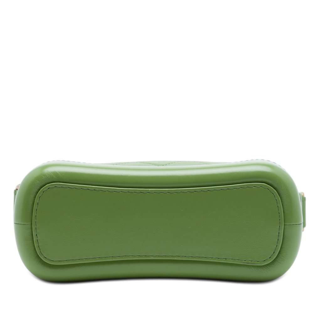 Chanel Small Aged Calfskin Gabrielle Crossbody Green Leather Very good condition - Inside View