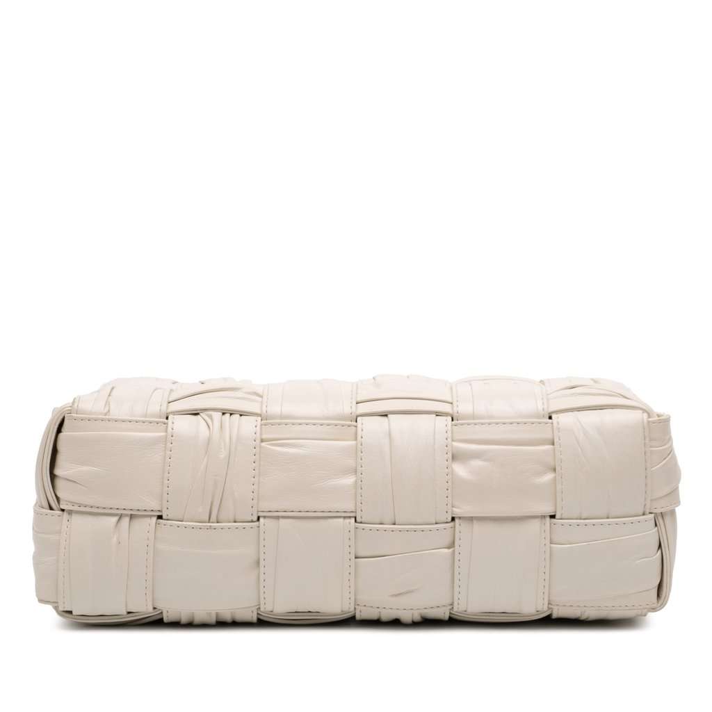Bottega Veneta Calfskin Intreccio Plisse Cassette Shoulder Bag White Leather Very good - Inside View