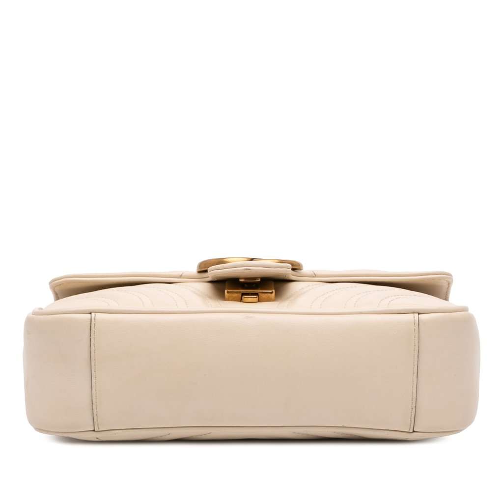 Gucci Small GG Marmont Matelasse Calfskin Shoulder Bag White Leather Very good condition - Inside View