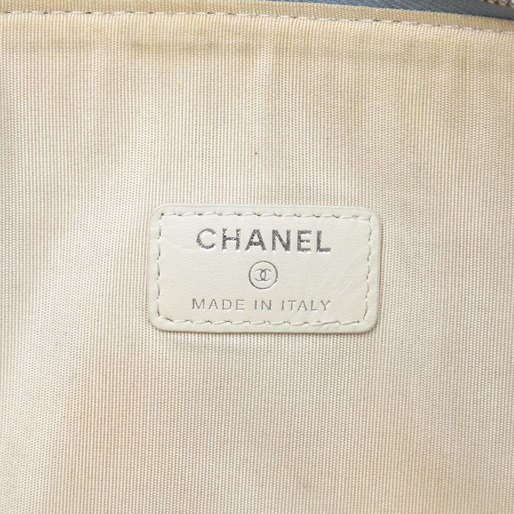Chanel Large Canvas Deauville O Case Blue Very good condition - Box View