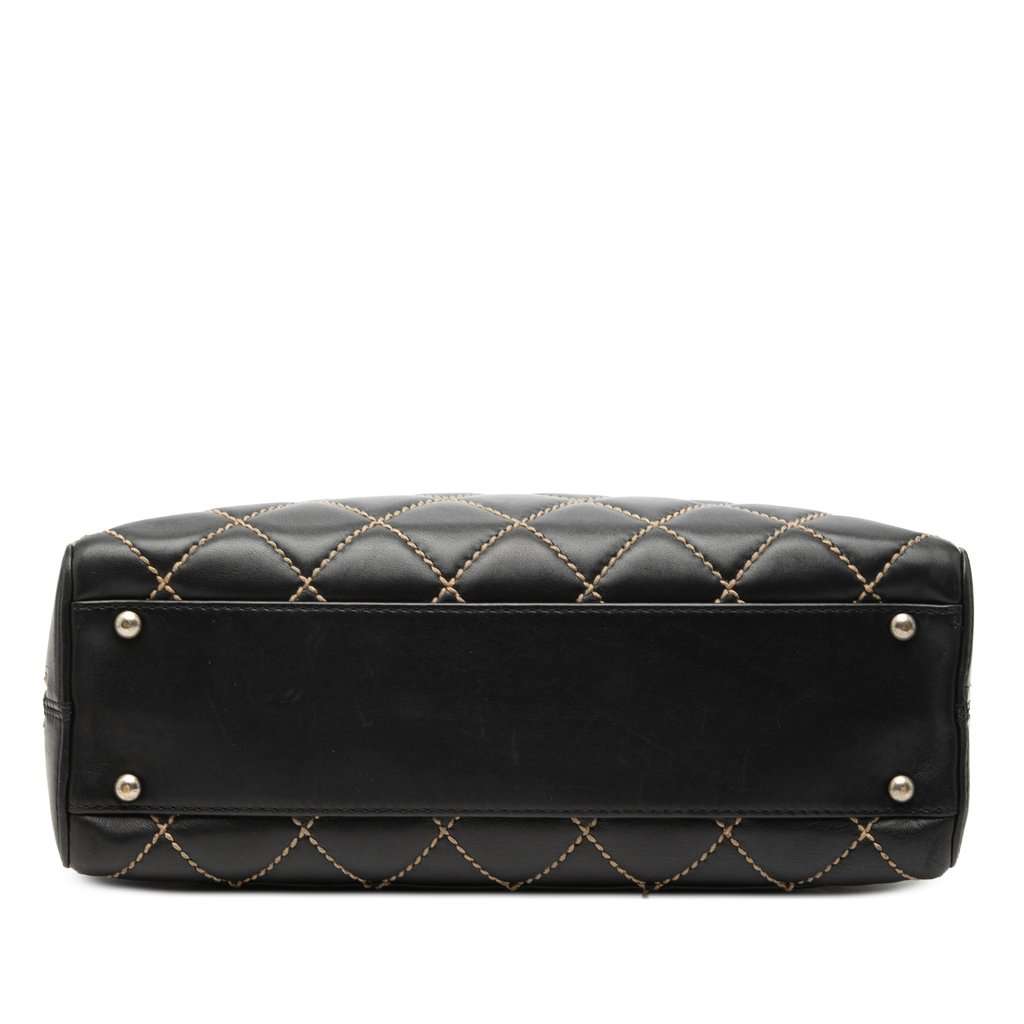 Chanel CC Lambskin Wild Stitch Handbag Black Leather Very good - Inside View