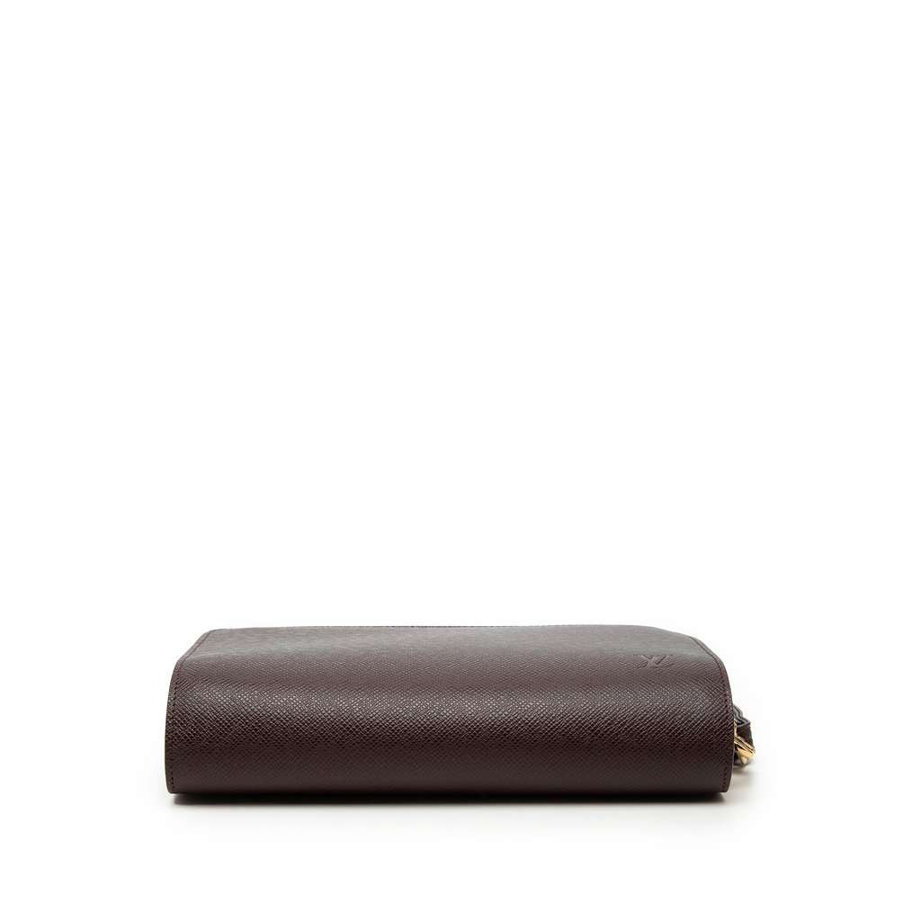 Louis Vuitton Taiga Pochette Baikal Red Leather Very good condition - Inside View