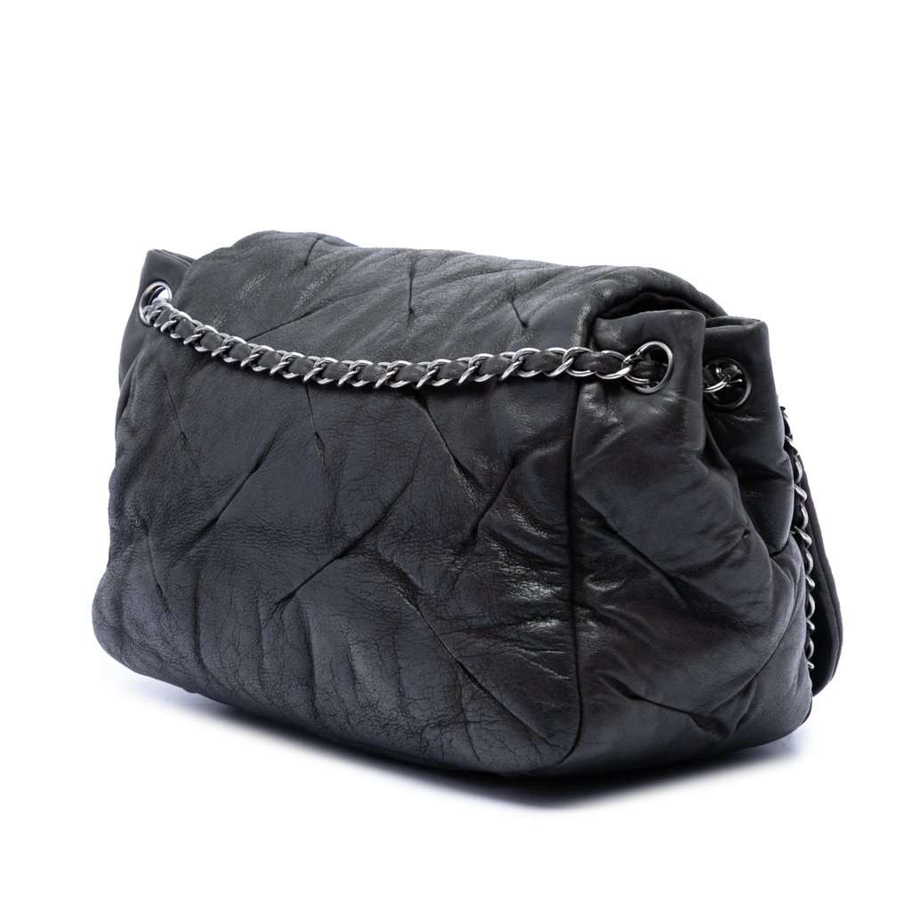 Chanel Iridescent Calfskin Glint Accordion Flap Black Leather Very good condition - Back View
