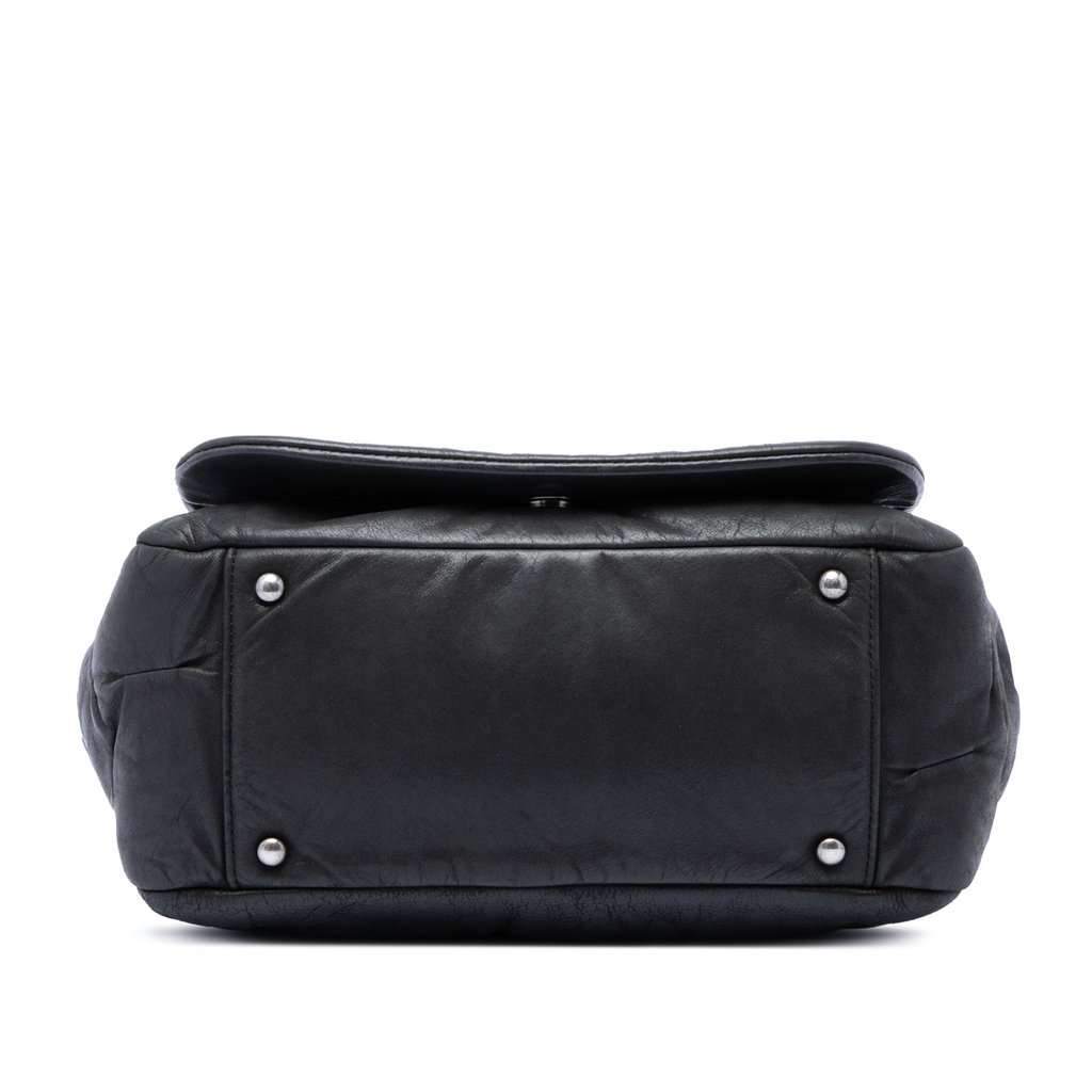 Chanel Iridescent Calfskin Glint Accordion Flap Black Leather Very good condition - Inside View