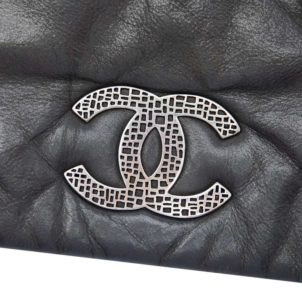 Chanel Iridescent Calfskin Glint Accordion Flap Black Leather Very good condition - Box View
