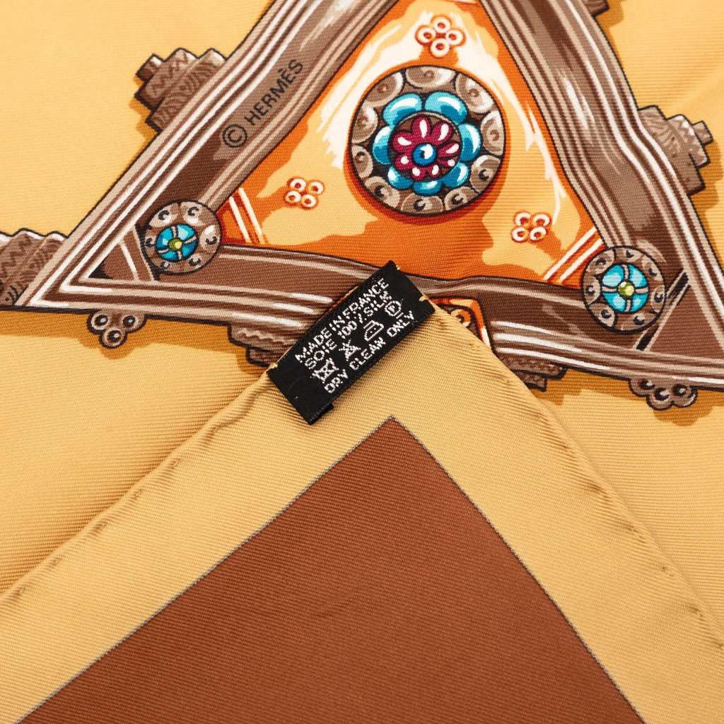 Hermès Parures des Sables Silk Scarf Brown Very good - Inside View
