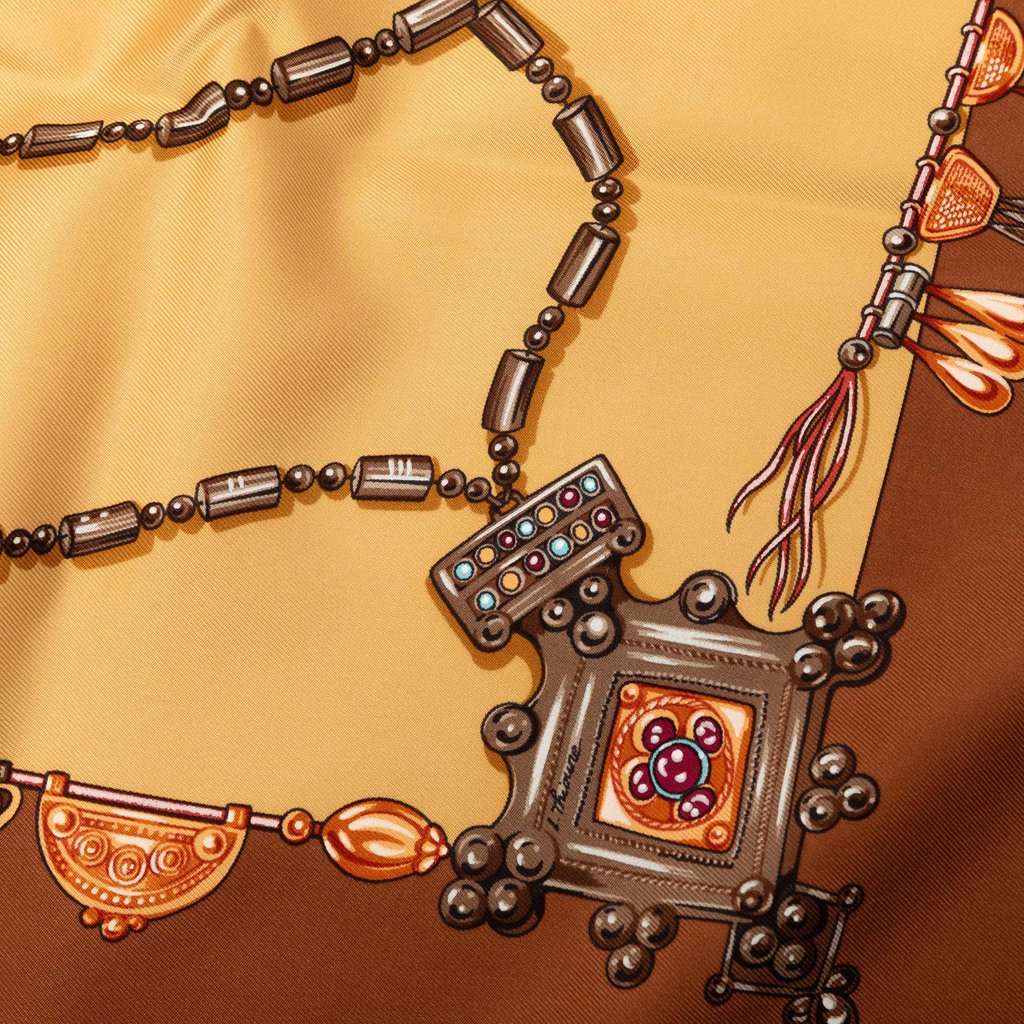Hermès Parures des Sables Silk Scarf Brown Very good - Model View