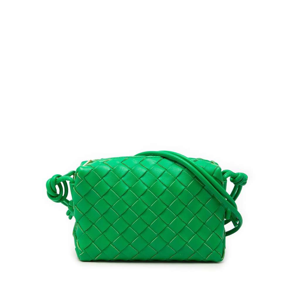 Bottega Veneta Mini Lambskin Intrecciato Loop Camera Bag Green Leather Very good condition - Front View