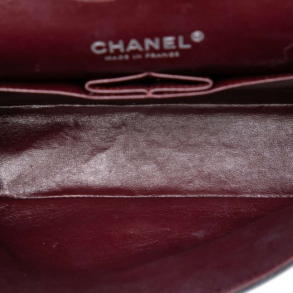Chanel Medium Classic Lambskin Double Flap Black Leather Very good condition - Model View