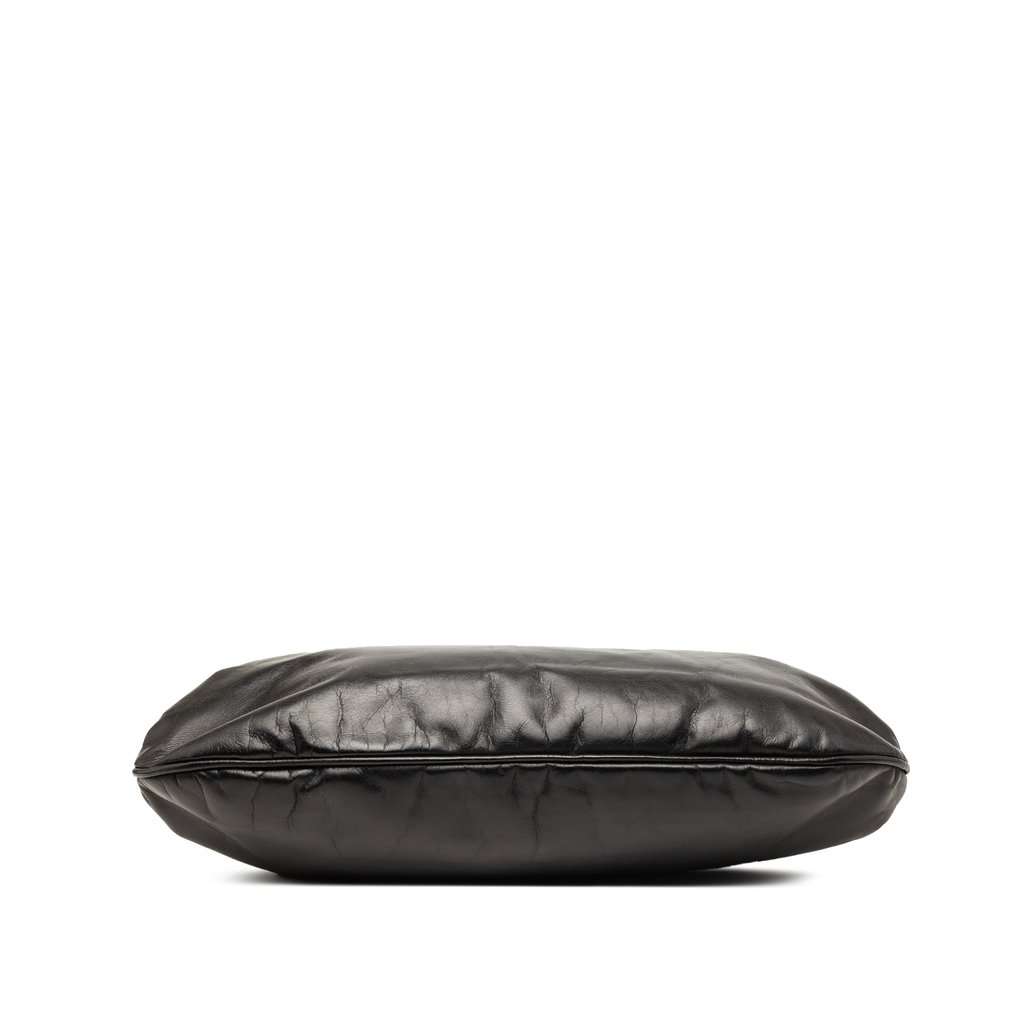 Chanel Glazed Calfskin Kiss Lock Frame Shoulder Bag Black Leather Very good condition - Inside View