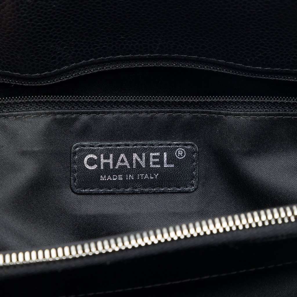 Chanel Caviar Grand Shopping Tote Black Leather Very good - Box View