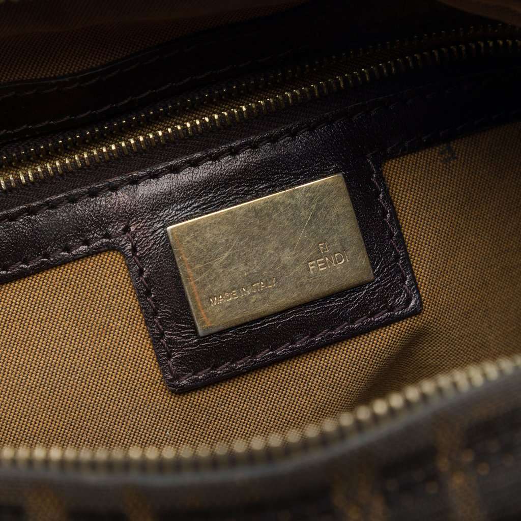 Fendi Zucca Canvas Chef Chain Hobo Brown Very good condition - Box View