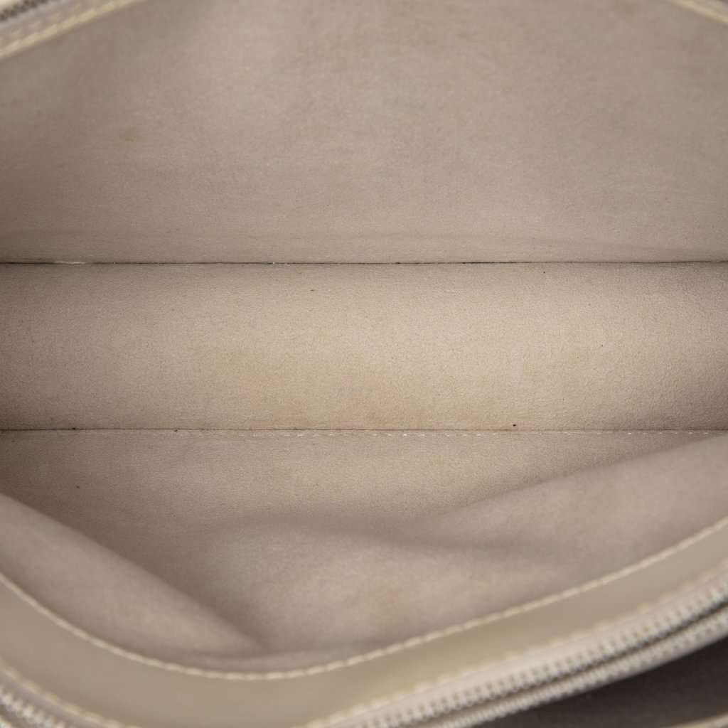 Louis Vuitton Epi Sevigne GM White Leather Very good - Model View