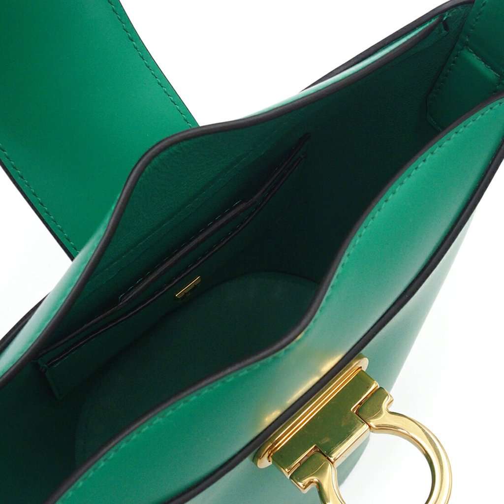 Salvatore Ferragamo Small Leather Trifolio Shoulder Bag Green Leather Very good condition - Inside View