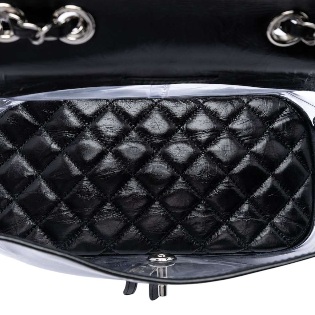 Chanel Quilted Lambskin and PVC Aquarium Shoulder Bag Black Leather Very good condition - Model View