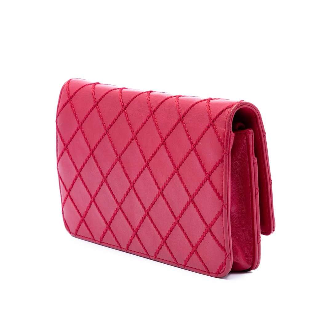 Chanel CC Lambskin Wild Stitch Wallet on Chain Red Leather Very good condition - Back View