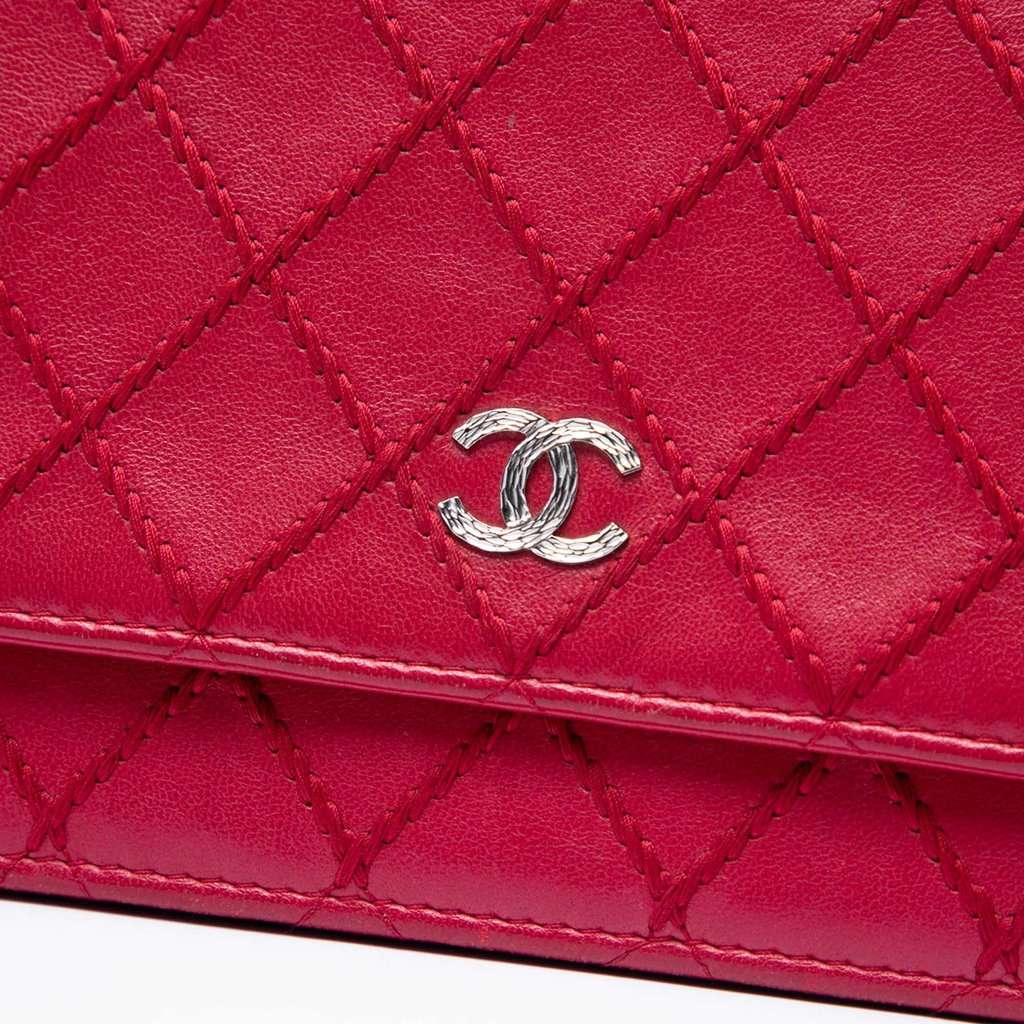 Chanel CC Lambskin Wild Stitch Wallet on Chain Red Leather Very good condition - Box View