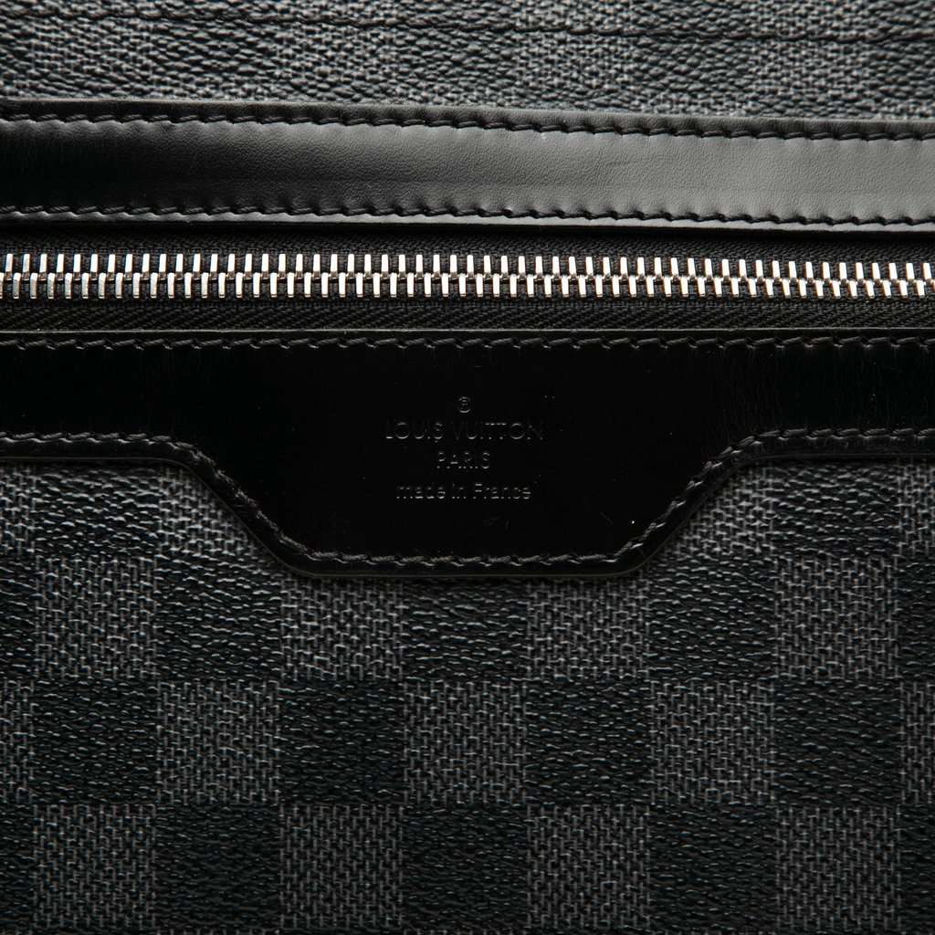 Louis Vuitton Damier Graphite District MM Black Very good - Box View