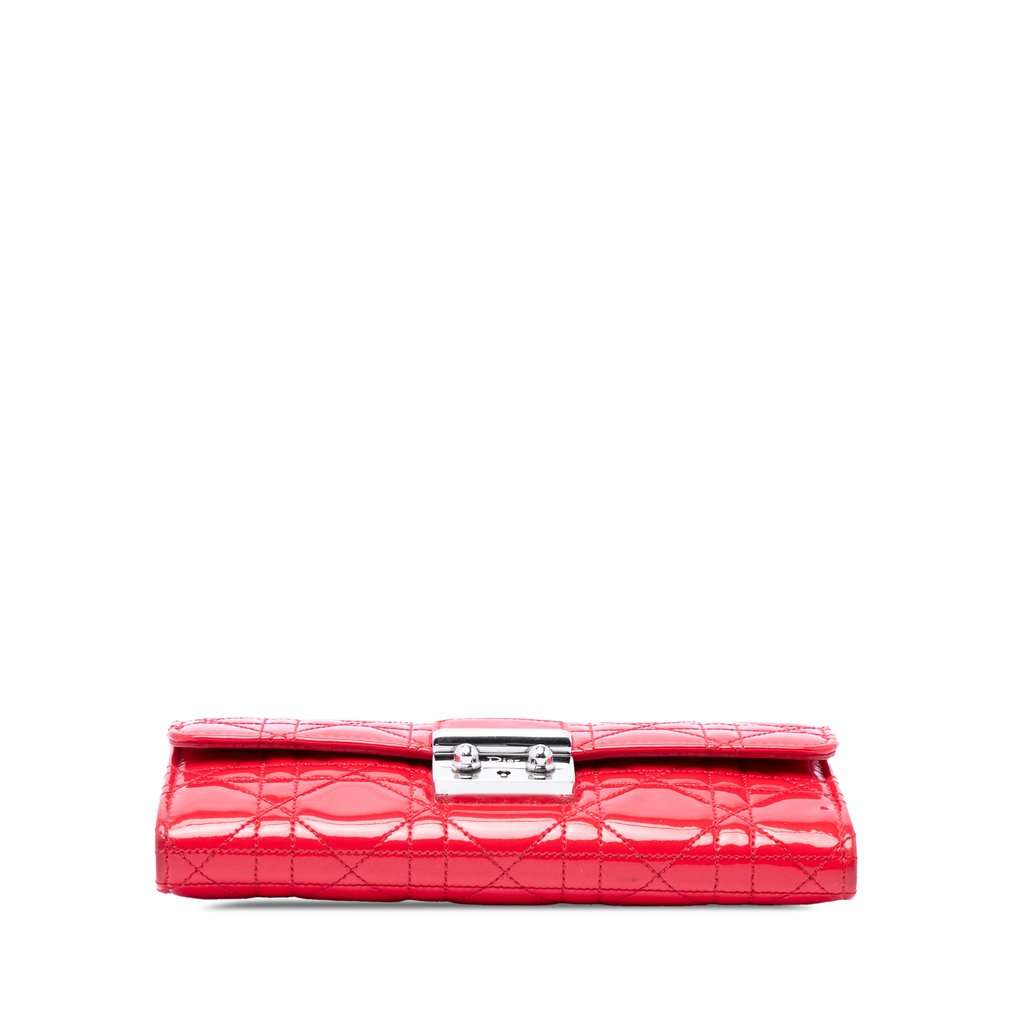 Dior Patent Cannage Miss Dior Wallet on Chain Red Leather Very good condition - Inside View