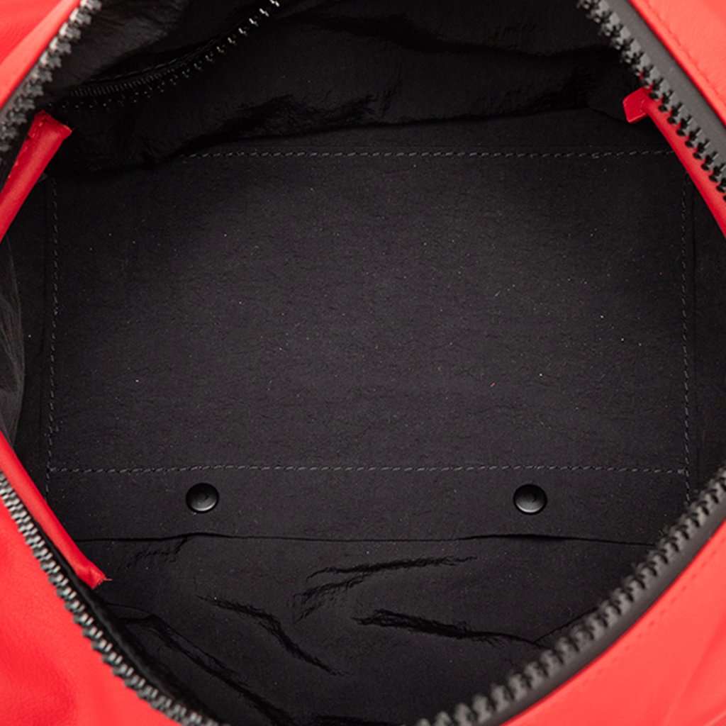 Bottega Veneta Lambskin Pouch Red Leather Very good condition - Model View