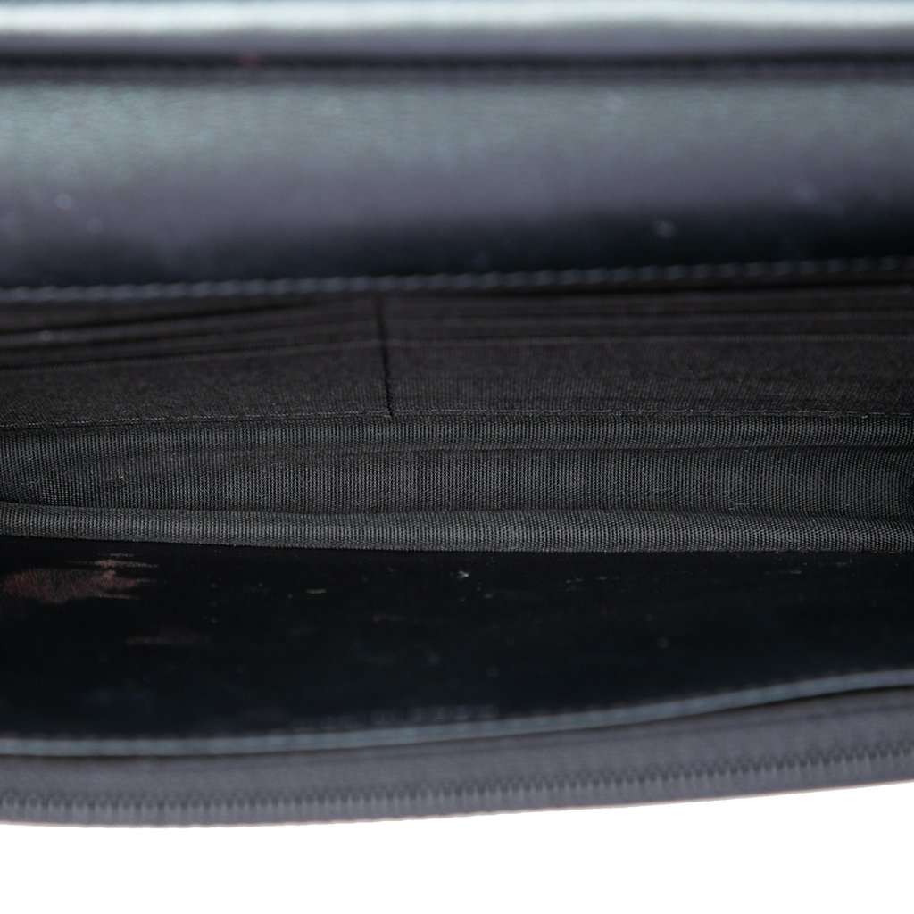Chanel CC Quilted Aged Calfskin Tassel Wallet On Chain Black Leather Very good condition - Model View